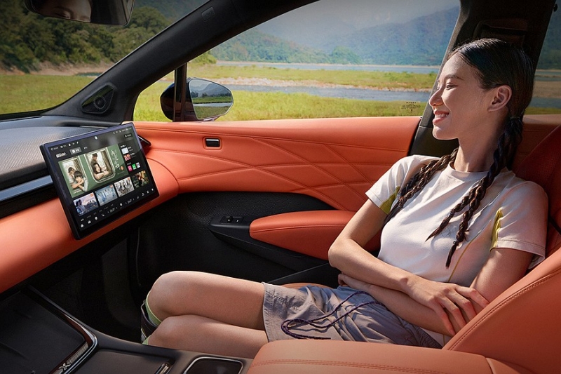 Непопулярный кроссовер Zeekr X стал мощнее и обрёл доработанный салон