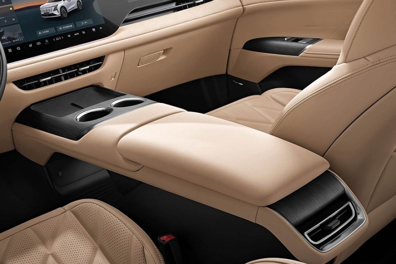 Новый Changan CS75 Plus готов к старту продаж в России: два мотора, есть полный привод