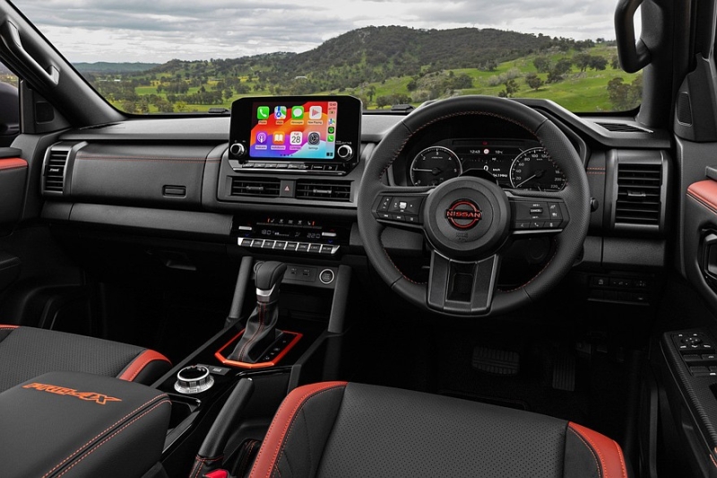 Новый пикап Nissan Navara на базе Mitsubishi L200: топовый дизель и только полный привод