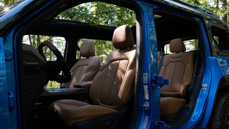 Новый внедорожник Jeep Recon: брутальный, шустрый, но только электрический