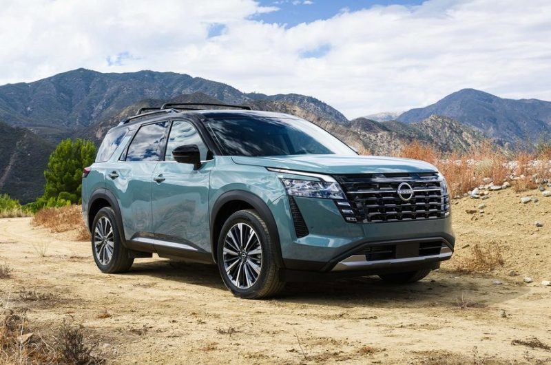 Представлен рестайлинговый Nissan Pathfinder: улучшенное оснащение и старый мотор