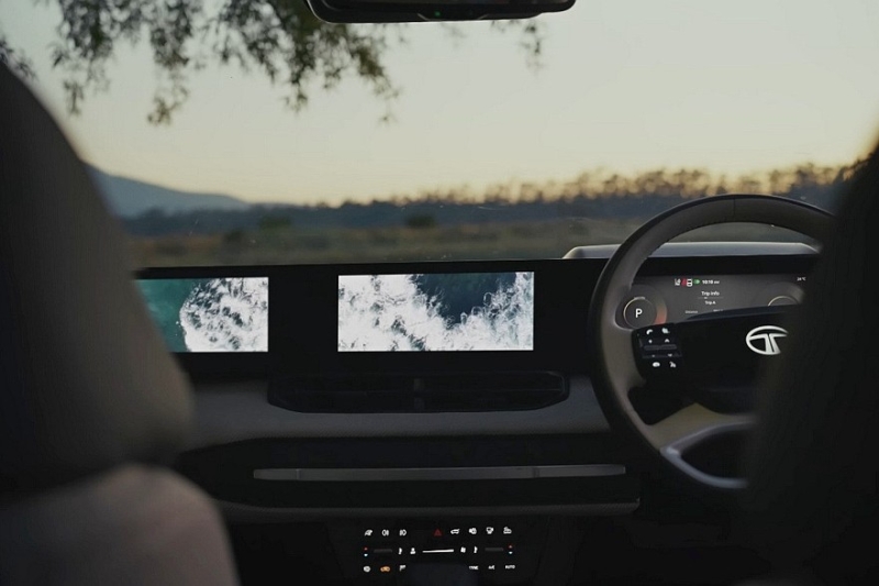 Серийный кроссовер Tata Sierra: трёхэкранное табло и несколько вариантов начинки