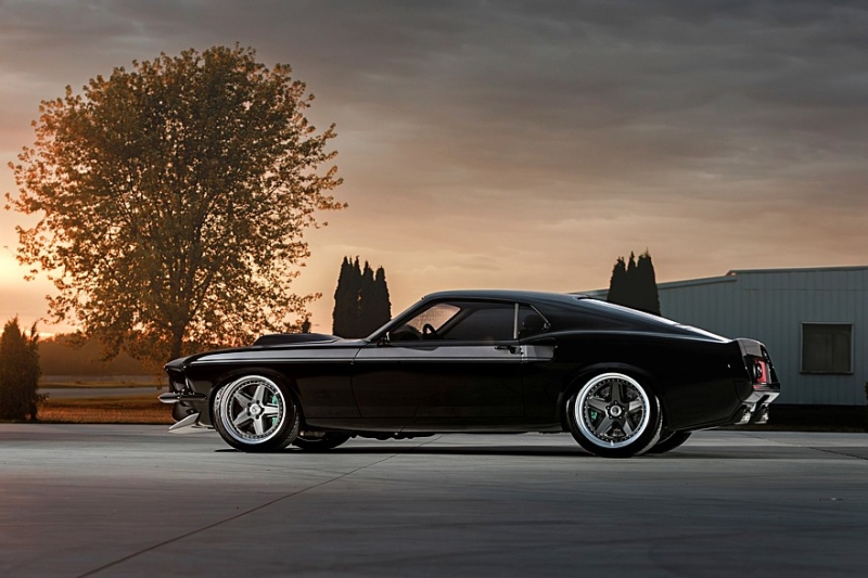 Тачка криминального босса: роскошный Ford Mustang Kingpin от Ringbrothers