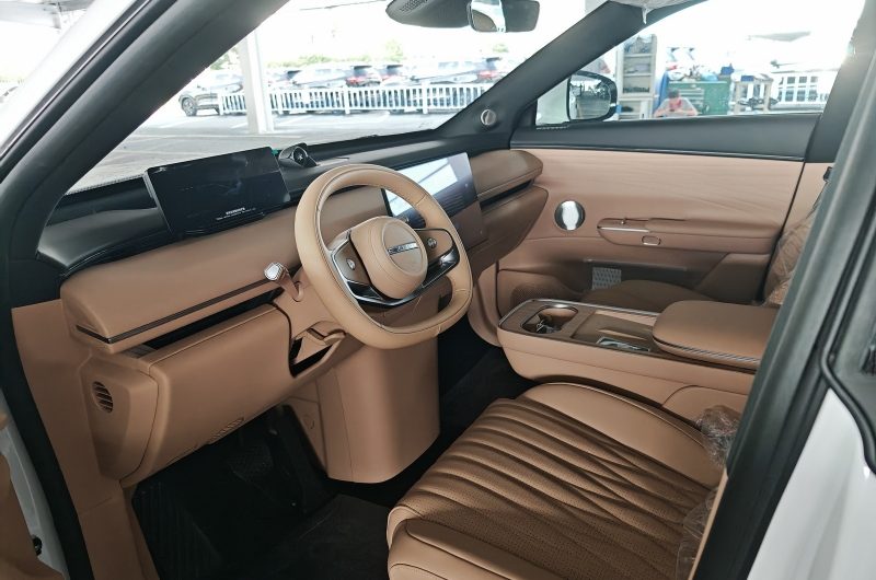 Exeed представляет обновлённый кроссовер Exlantix ЕТ