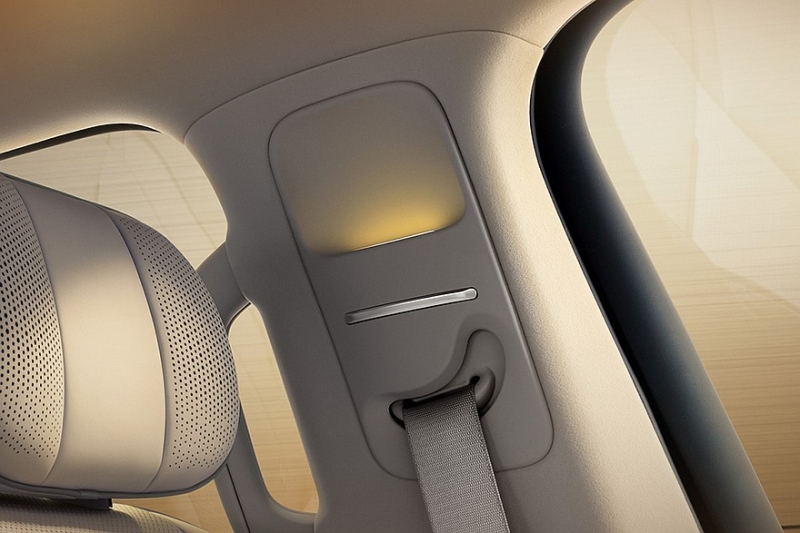 Флагманский кроссовер Leapmotor D19: засвечен интерьер