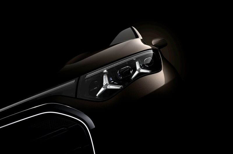 Компания Mercedes-Benz раскрыла дату премьеры полностью нового минивэна VLE