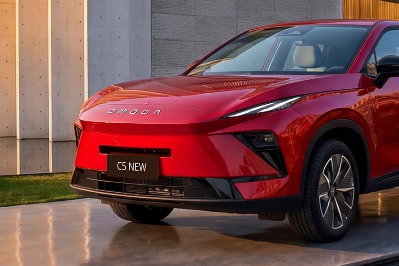 Кроссовер Omoda C5 нового поколения для России: официальные фото