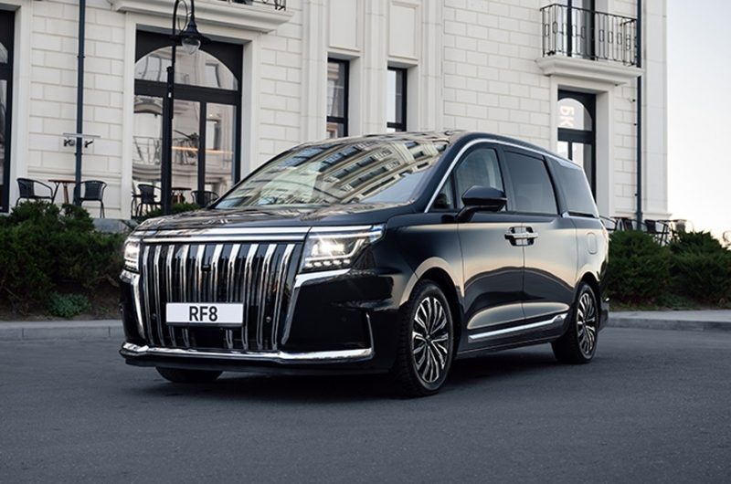 Минивэн JAC RF8 вышел на российский рынок: цена и список оборудования