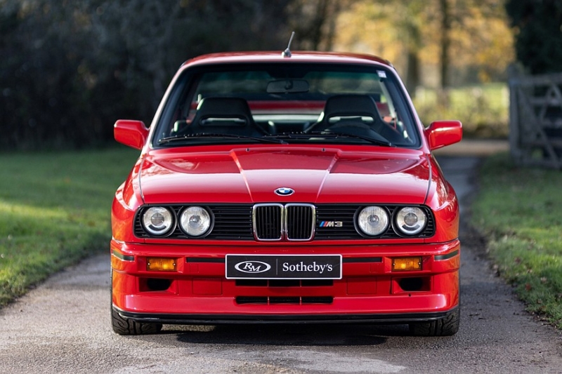 Редкий BMW M3 Sport Evolution 1990 года в идеальном состоянии продадут на аукционе