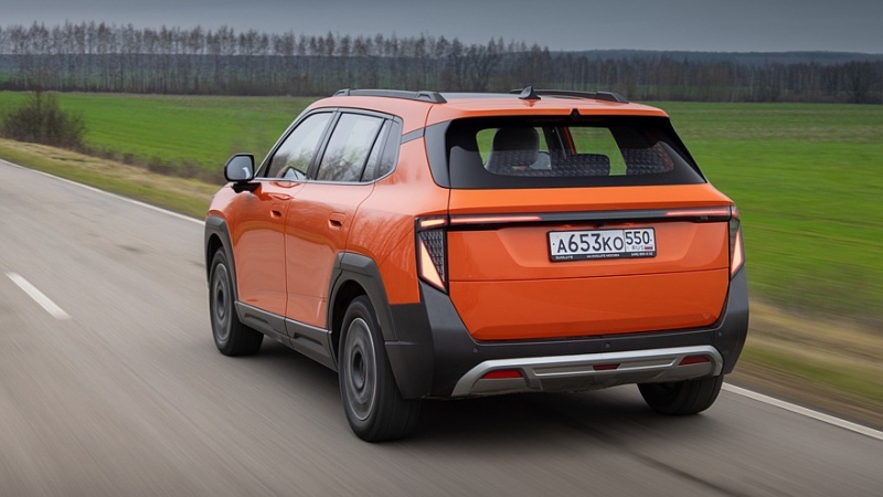 Старт продаж кроссовера Evolute i-Joy нового поколения: полный прайс-лист