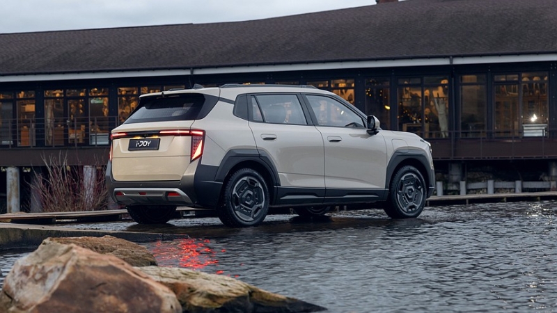 Старт продаж кроссовера Evolute i-Joy нового поколения: полный прайс-лист