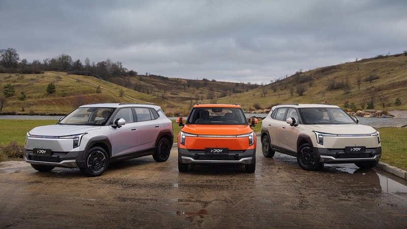 Старт продаж кроссовера Evolute i-Joy нового поколения: полный прайс-лист