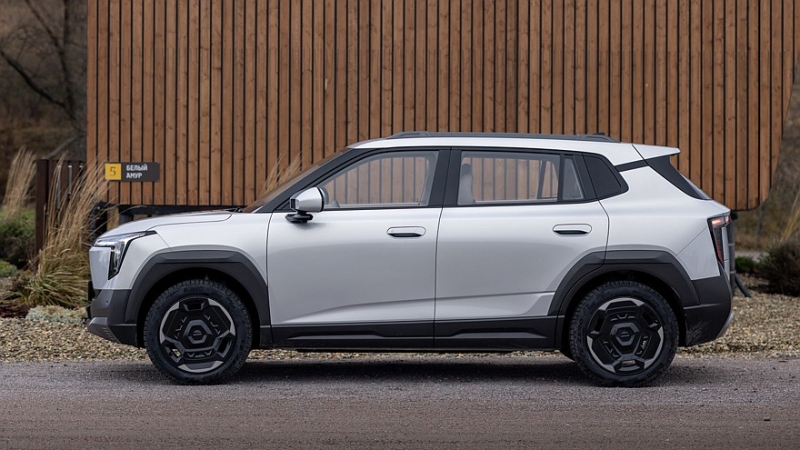 Старт продаж кроссовера Evolute i-Joy нового поколения: полный прайс-лист