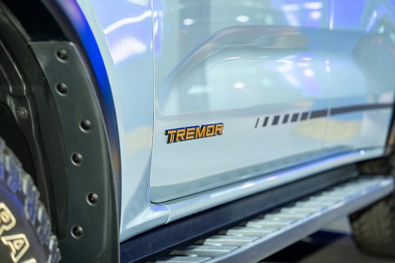 Внедорожник Ford Everest получил новый бензиновый битурбомотор V6