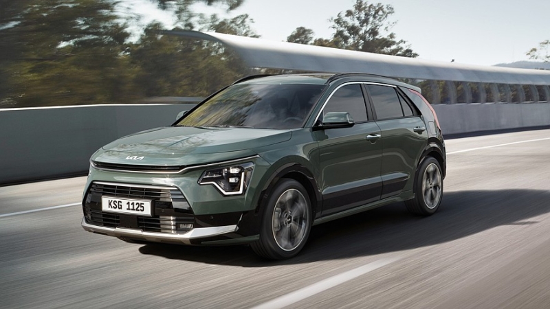Kia рассекретила внешность и салон обновлённого кроссовера Niro