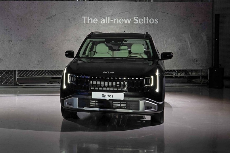 Кроссовер Kia Seltos нового поколения выходит на рынок: теперь версии побогаче