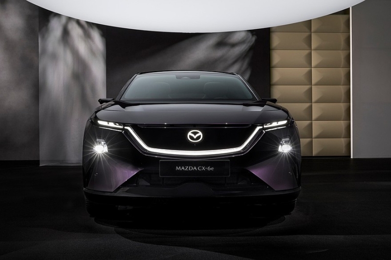 Кроссовер Mazda CX-6e на платформе Changan: официальная премьера