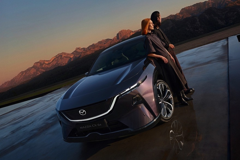 Кроссовер Mazda CX-6e на платформе Changan: официальная премьера