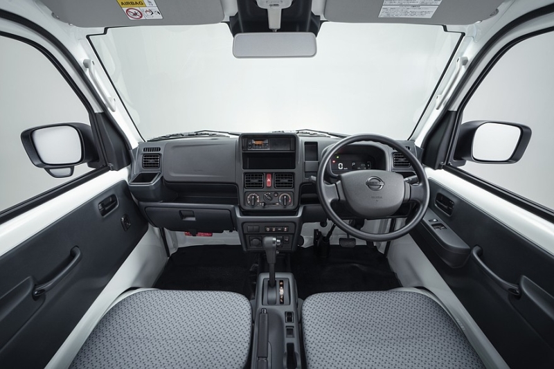Nissan обновил грузовичок Clipper Truck: подправленное &laquo;лицо&raquo; и более современный салон