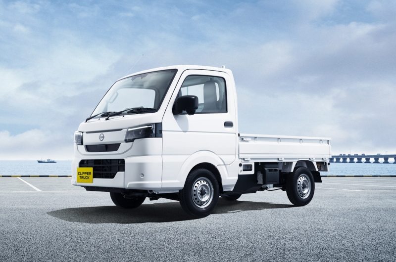 Nissan обновил грузовичок Clipper Truck: подправленное «лицо» и более современный салон