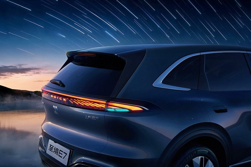 Новый кроссовер Buick Electra E7 показался на свежих кадрах