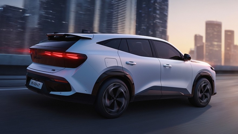 Renault Filante: новый флагманский гибридный кроссовер на платформе Geely и Volvo