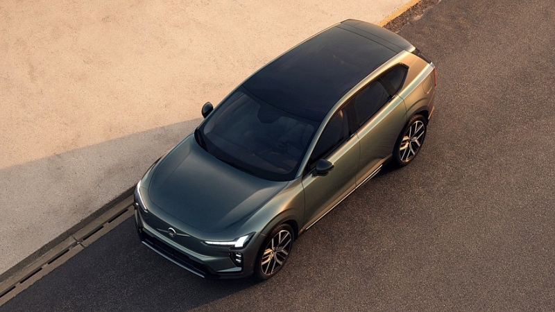 Volvo EX60: без дверных ручек, до 810 км на одной зарядке, сразу есть версия Cross Country
