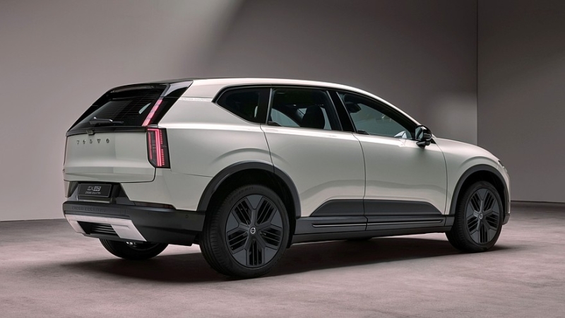 Volvo EX60: без дверных ручек, до 810 км на одной зарядке, сразу есть версия Cross Country