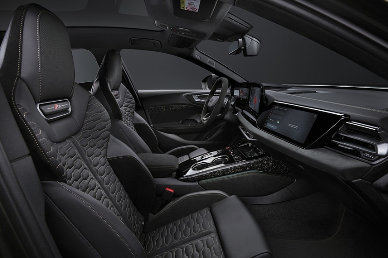 Audi полностью рассекретила новые «заряженные» лифтбек и универсал RS 5