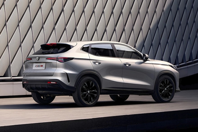 Новый кроссовер Changan CS35 Max в России: объявлены цены