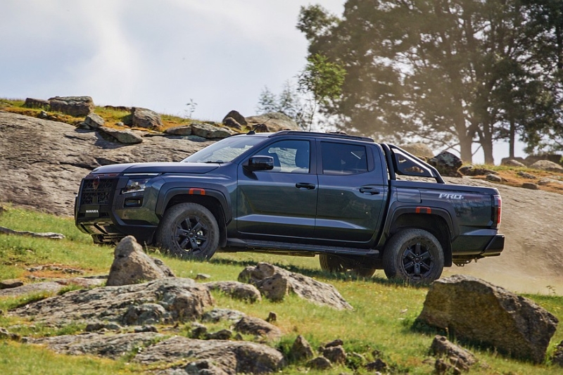 Новый пикап Nissan Navara готов к старту продаж: дороже исходного Mitsubishi L200