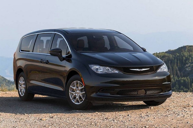 Рестайлинг принёс минивэну Chrysler Pacifica оптику в стиле Kia Carnival
