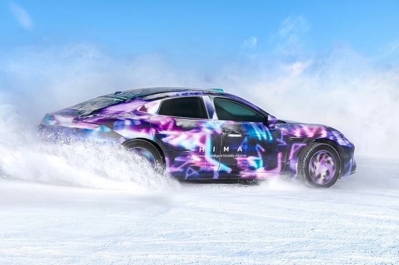 Седан Shangjie Z7 от SAIC и Huawei показали живьём