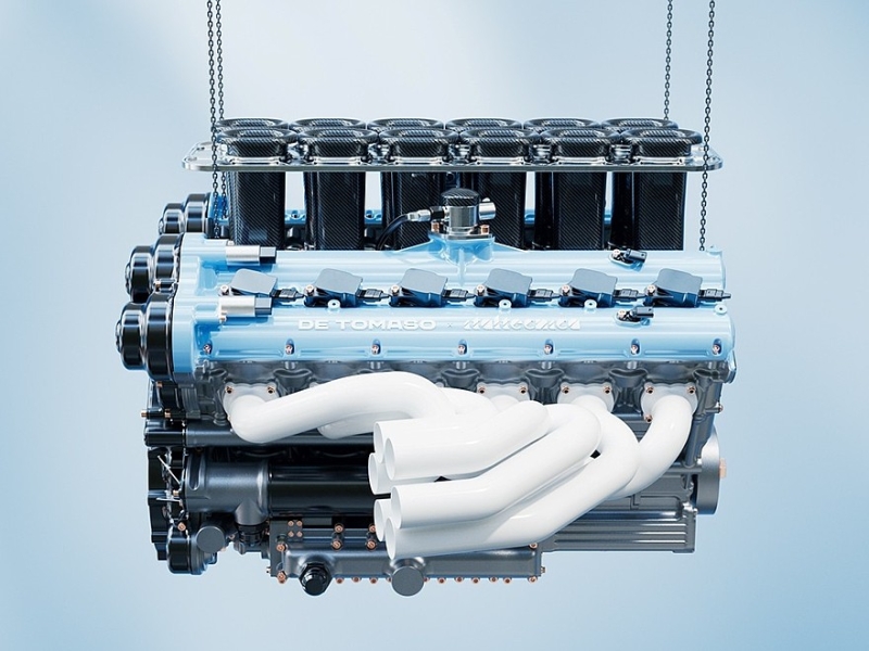 Суперкар De Tomaso P900 показал свой фантастический 7,0-литровый атмосферный V12