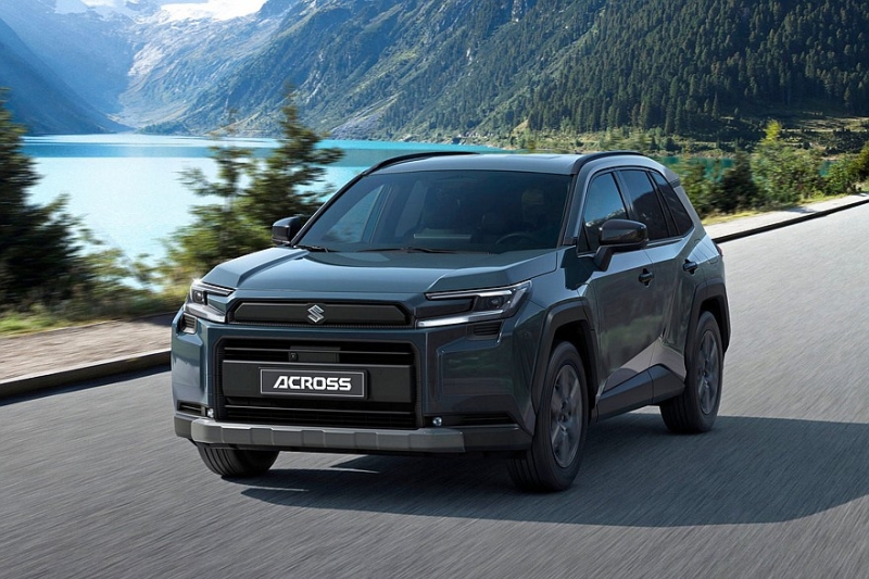 Suzuki Across для Европы сменил поколение: теперь почти стопроцентный клон Toyota RAV4