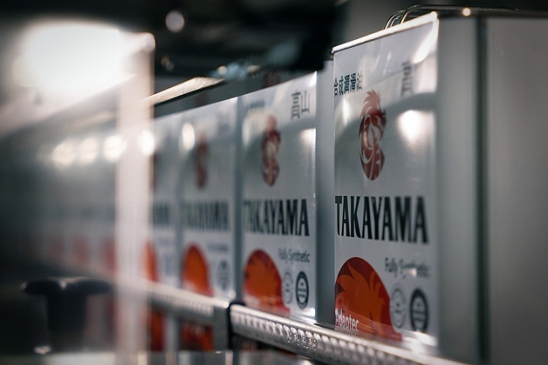 Takayama укрепила лидерство среди японских брендов моторных масел в России