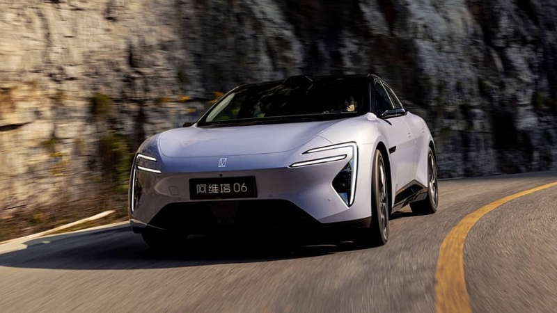 Универсал Avatr 06T: &laquo;живые&raquo; фото и технические подробности