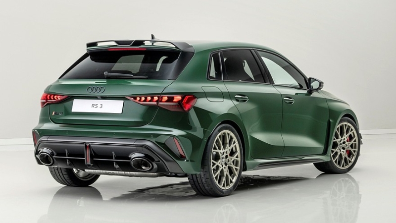 Audi RS 3 competition limited: регулируемая подвеска, новый обвес и большая наценка