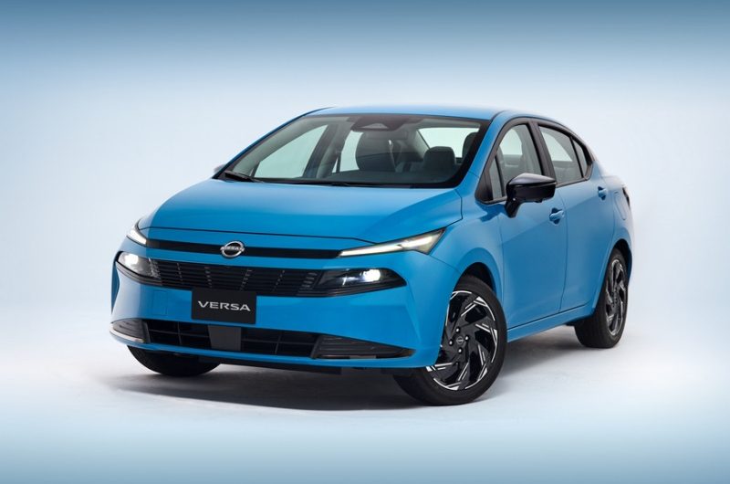 Бюджетный седан Nissan Versa, он же Almera и Sunny: новый имидж и старый мотор