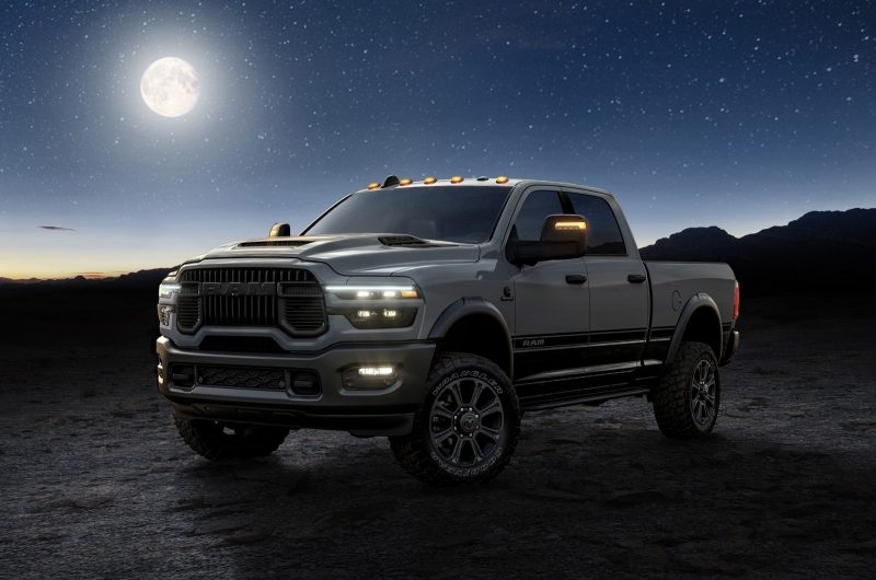Большой пикап Ram 2500 Heavy Duty обзавёлся лунной спецверсией