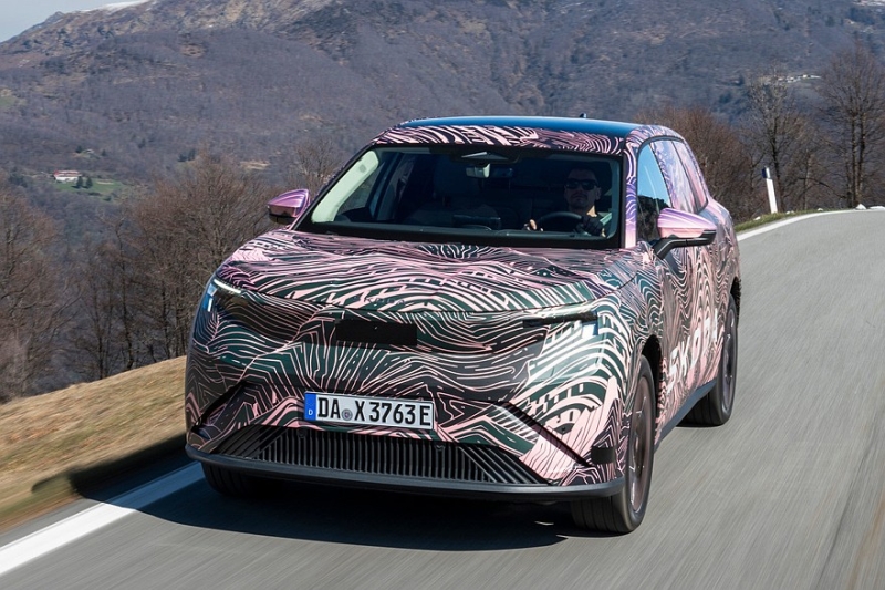 Флагманский кроссовер Skoda Peaq: новые официальные фото и характеристики