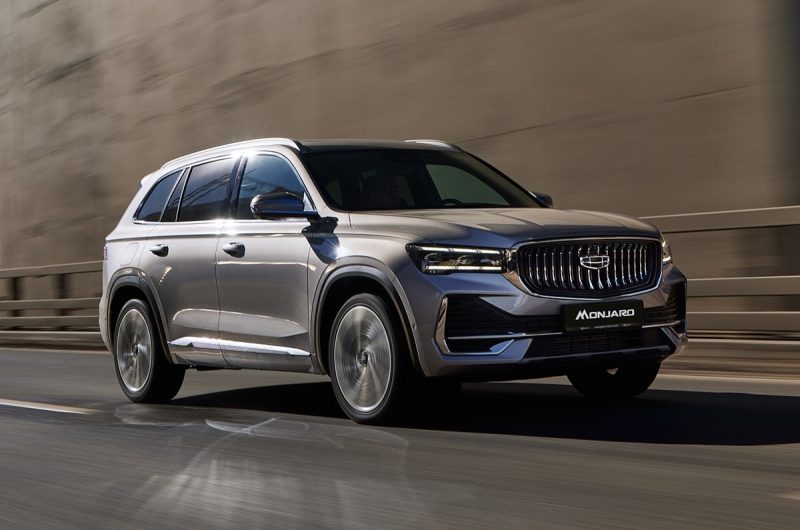 Geely обновила базовую версию кроссовера Monjaro в РФ, цена известна