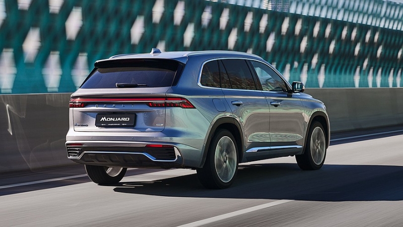 Geely обновила базовую версию кроссовера Monjaro в РФ, цена известна