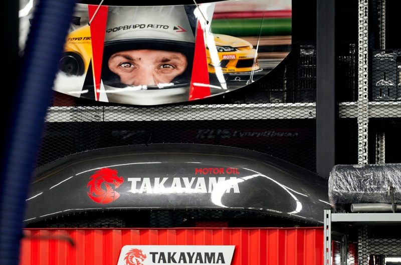 Гоночная команда Takayama Forward Auto и бренд масел Takayama развивают сотрудничество