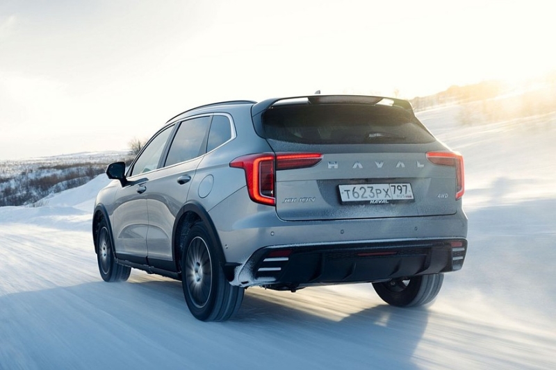 Haval Jolion получил в России обновлённый салон и более тяговитый мотор. Объявлены цены