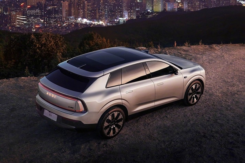 Кроссовер AUDI E7X на подмогу непопулярному универсалу E5: новые фото и подробности