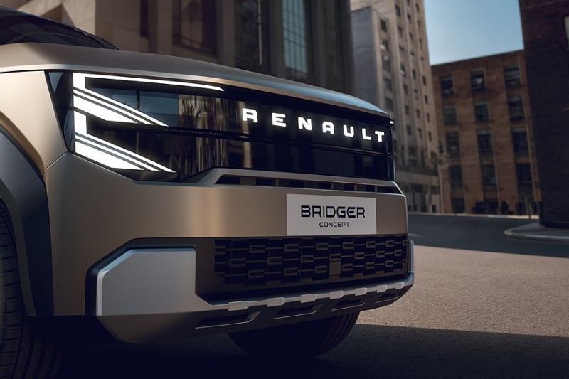 Кроссовер Renault Bridger для небогатых рынков: суровый облик и несколько вариантов начинки