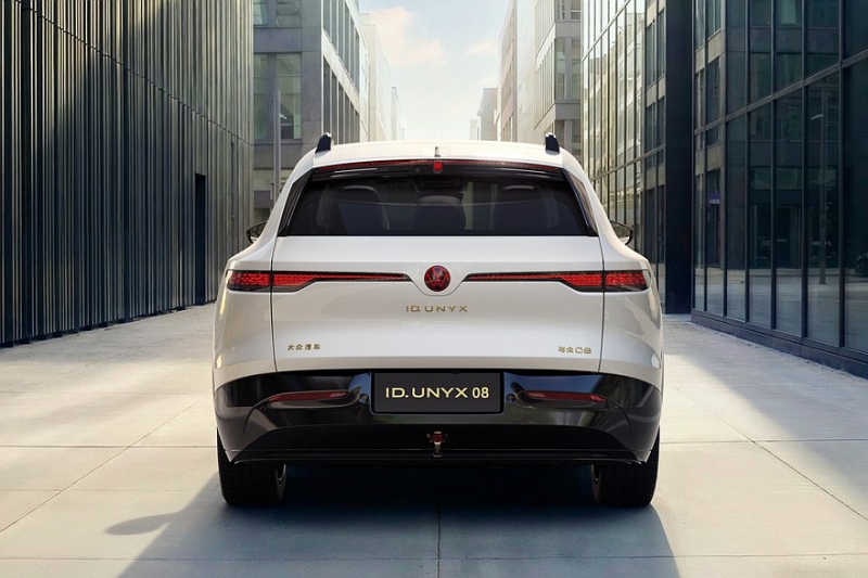 Кроссовер Volkswagen ID.Unyx 08 доступен к заказу: богатое оснащение, есть полный привод