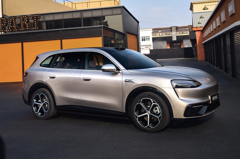 &laquo;Молодёжный&raquo; кроссовер Aito M6 доступен к заказу: куча фишек и полный привод