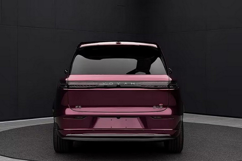 На подходе новый кроссовер Voyah Taishan X8 – младший брат Voyah Taishan